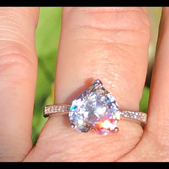 🚨50% off! 4ct 5A 925 Sterling Stunning Heart Ring! GORGEOUS RING! - Picture 3 of 16